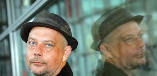 ¡Kevin Brooks viene a Querétaro! Un referente en la literatura juvenil, ¿irás a verlo?