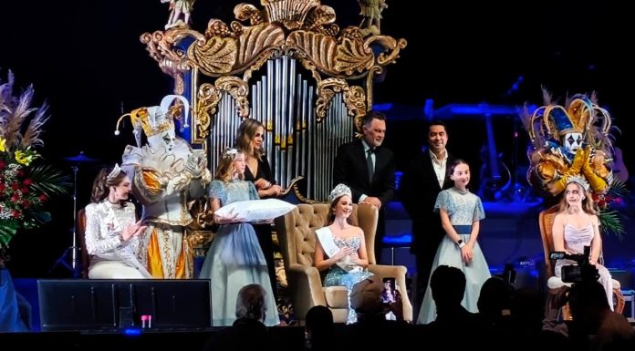 FOTOGALERÍA | Fátima, coronada Reina de las Fiestas del Estado 2025, acompañada por María León y Yahir