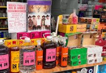 Con veladoras y amuletos invocan a Grupo Frontera para “curar” el despecho e impulsar la peda