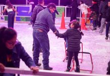 ¡Imprime tu CURP! Ya puedes ir a patinar a la pista de hielo instalada en Corregidora