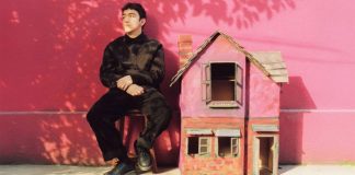 “La Texana”, el fenómeno del post-punk norteño llegará a Querétaro con su gira “La Casa Que Cae”