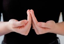 La “Canción sin miedo” rompe barreras a través de la Lengua de Señas Mexicana