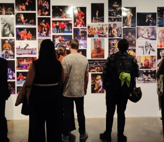 Más de mil personas asistieron a la inauguración de la segunda temporada de exposiciones en la Galería Libertad