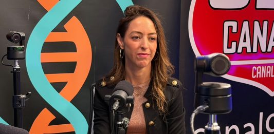 ENTREVISTA | Presenta la economista Emilia Vega el libro “Impacto Cero” sobre sostenibilidad empresarial
