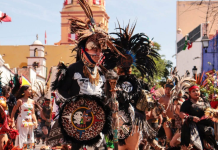 ¿Por qué bailan los Concheros? La historia detrás de la tradición más viva de Querétaro