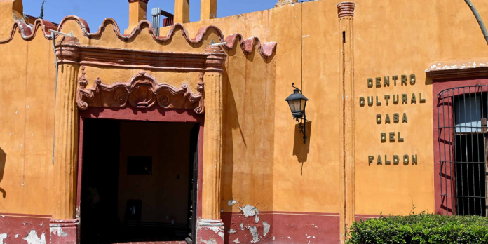 Centro cultural casa del faldon
