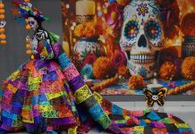 Entre el fervor cultural y la nostalgia familiar: Ciudadanos eligen la tradición del Día de Muertos sobre el Halloween