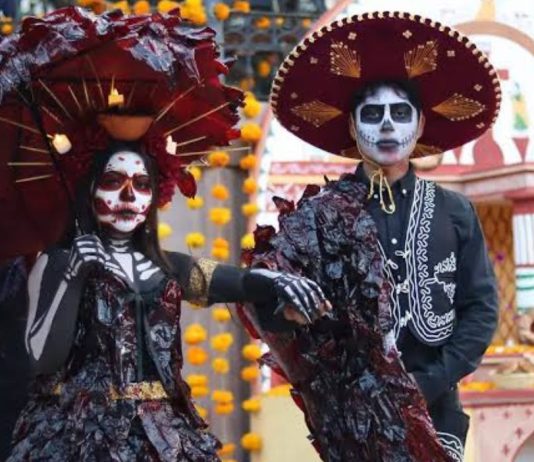Presentan la agenda del Festival de Día de Muertos dedicado a las tradiciones de Tolimán, Querétaro